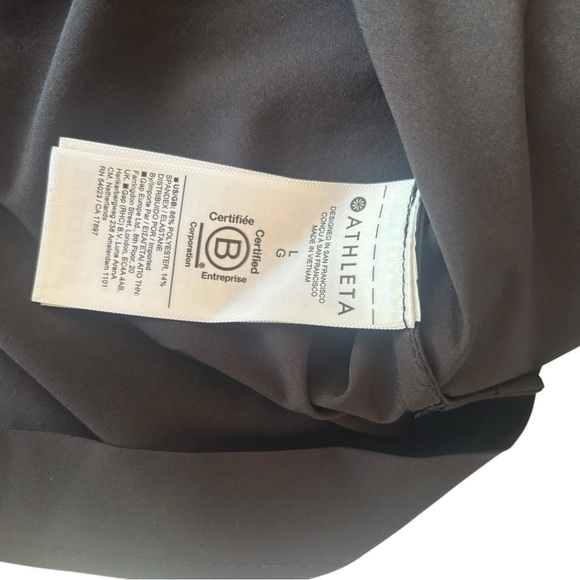 Athleta Urbanite Sleeveless Blouse Tank Button Up Collar Polo Black Size L - Picture 3 of 4